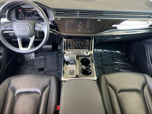 2022 Audi Q7 55 Premium Plus