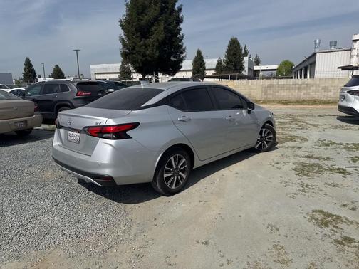 2024 Nissan Versa 1.6 SV