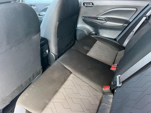 2024 Nissan Versa 1.6 SV