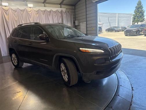 Eco Green Pearlcoat 2015 Jeep Cherokee Latitude
