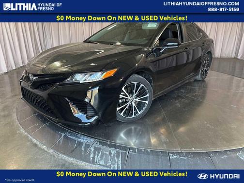 Midnight Black Metallic 2020 Toyota Camry SE