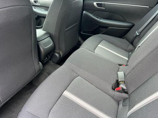 2026 Hyundai SONATA SE