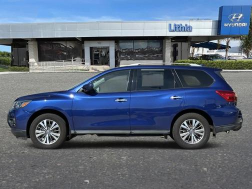 2020 Nissan Pathfinder S