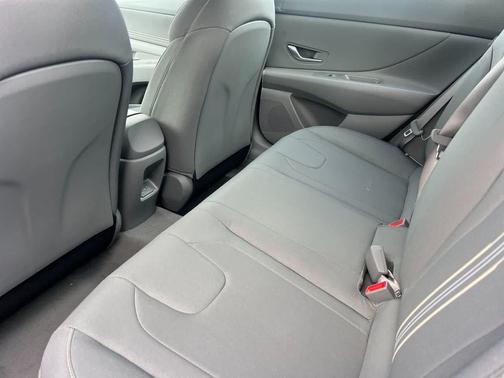 Fluid Metal 2025 Hyundai ELANTRA Sport
