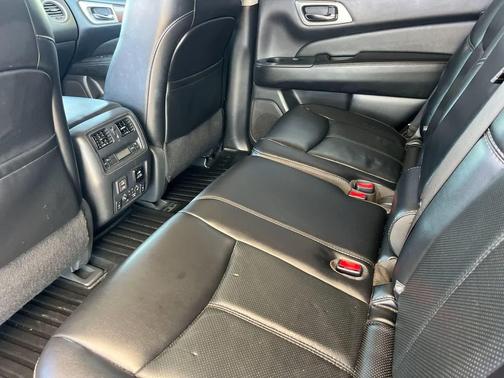 Scarlet Ember 2018 Nissan Pathfinder Platinum