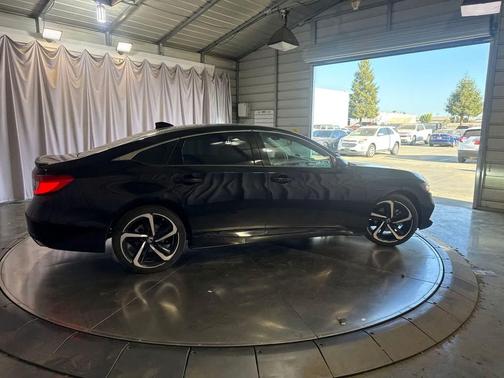 Crystal Black Pearl 2021 Honda Accord Sport 1.5T