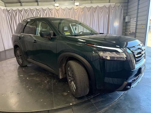 Obsidian Green Pearl 2024 Nissan Pathfinder SL