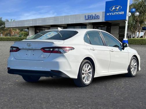2021 Toyota Camry LE