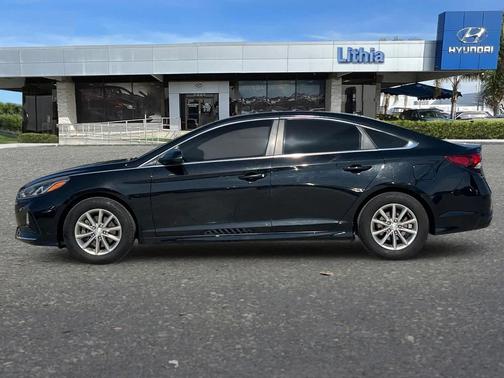 2018 Hyundai SONATA SE