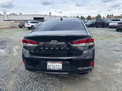 2018 Hyundai SONATA SE