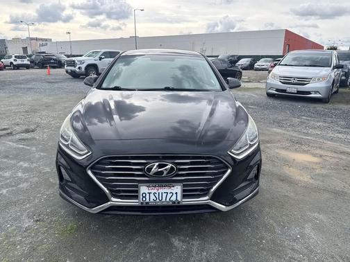 2018 Hyundai SONATA SE
