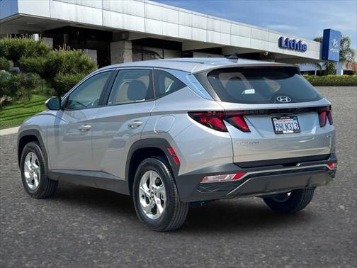 2023 Hyundai TUCSON SE