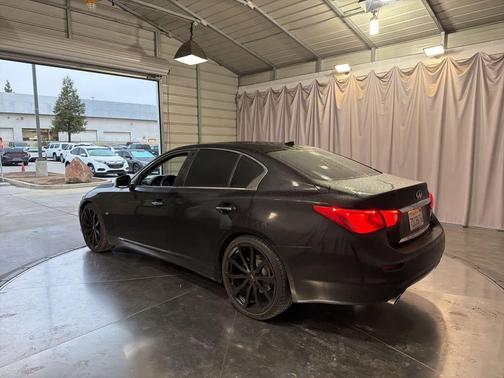 2015 INFINITI Q50 Premium