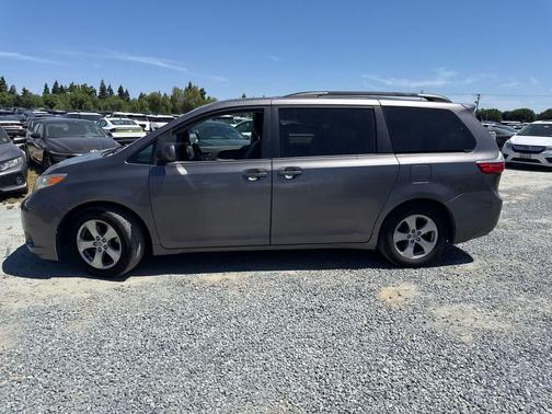 Predawn Gray Mica 2015 Toyota Sienna LE