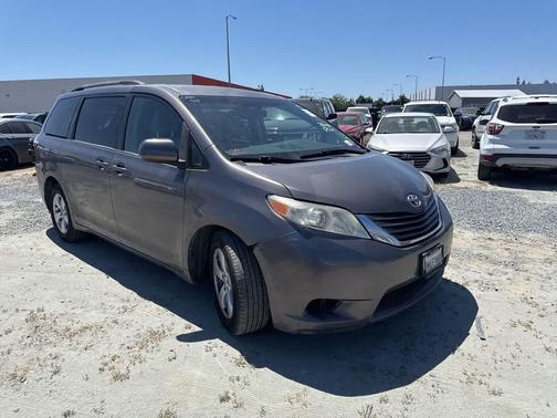 Predawn Gray Mica 2015 Toyota Sienna LE