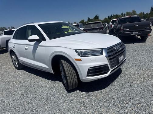 Ibis White 2018 Audi Q5 Tech Premium