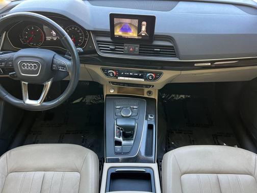 Ibis White 2018 Audi Q5 Tech Premium
