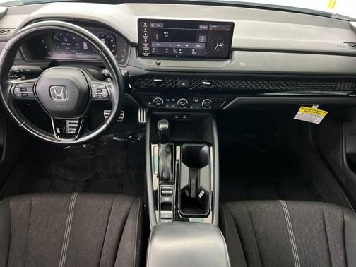 Platinum White Pearl 2023 Honda Accord Hybrid Sport