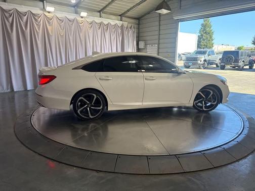 Platinum White Pearl 2020 Honda Accord Sport 1.5T