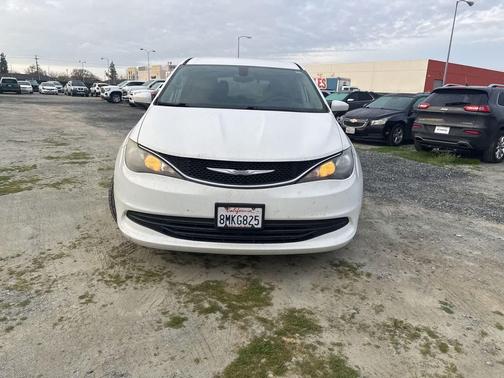 2017 Chrysler Pacifica LX