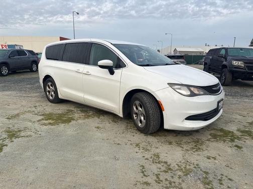 2017 Chrysler Pacifica LX
