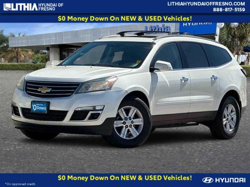 White Diamond Tricoat 2014 Chevrolet Traverse 1LT