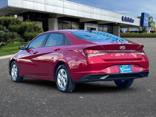2023 Hyundai ELANTRA SE