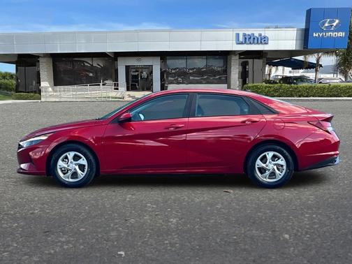 2023 Hyundai ELANTRA SE