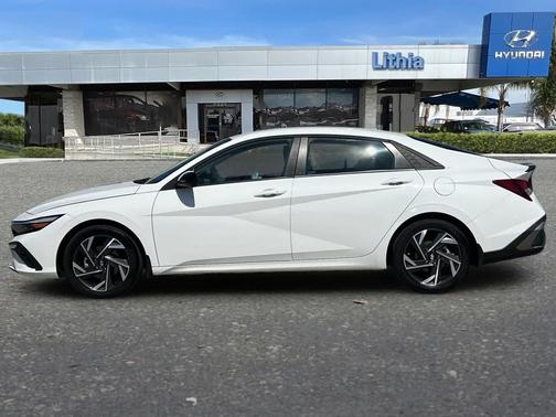 2025 Hyundai ELANTRA Sport