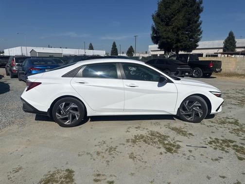 2025 Hyundai ELANTRA Sport