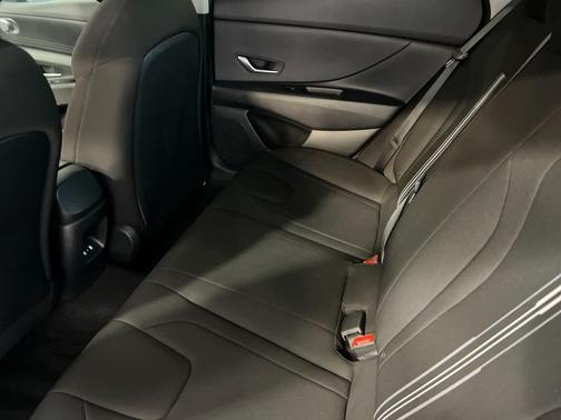 2024 Hyundai ELANTRA HEV Blue