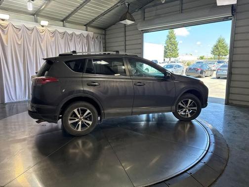 Magnetic Gray Metallic 2016 Toyota RAV4 XLE