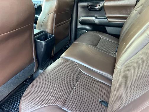 2017 Toyota Tacoma Limited