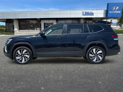 Black 2026 Volkswagen Atlas 2.0T SE w/Technology 4MOTION