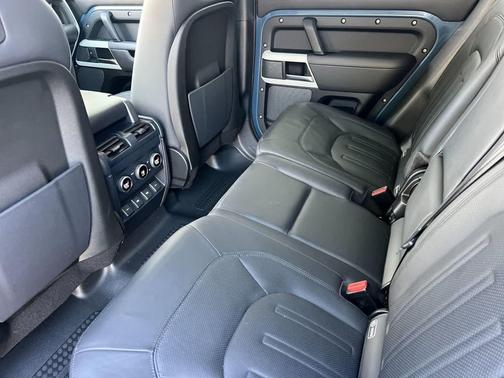 2020 Land Rover Defender HSE