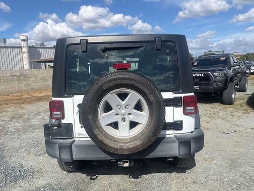 2017 Jeep Wrangler Sport