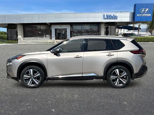 2021 Nissan Rogue Platinum