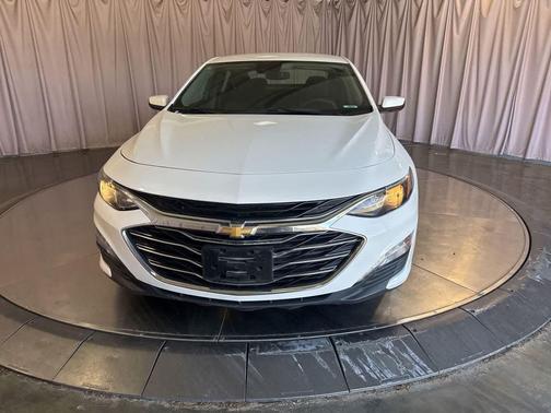 Summit White 2023 Chevrolet Malibu LT