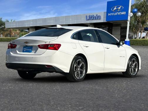 Summit White 2023 Chevrolet Malibu LT