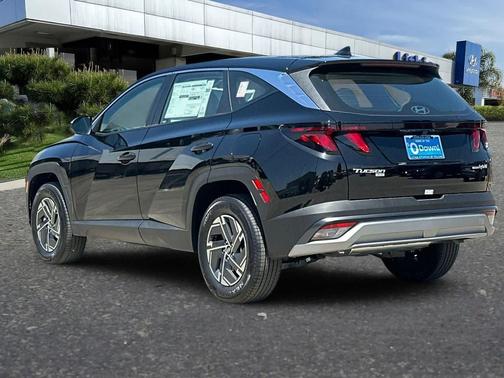 Ash Black 2026 Hyundai TUCSON Hybrid Blue SE