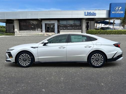 2026 Hyundai SONATA Hybrid Limited