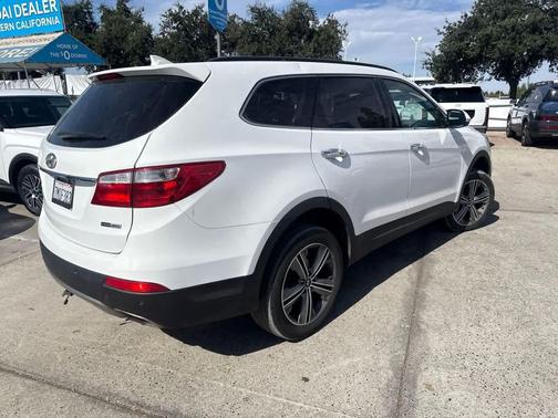 Monaco White 2016 Hyundai SANTA FE SE