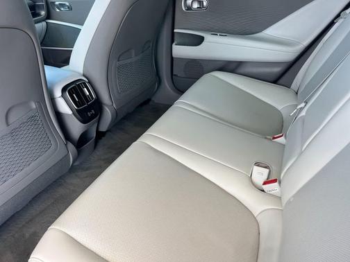 2024 Hyundai IONIQ 6 Limited