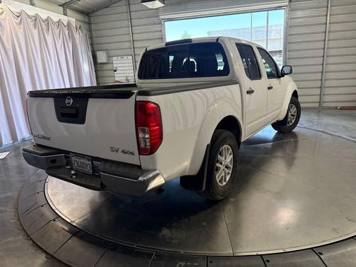 Glacier White 2020 Nissan Frontier SV