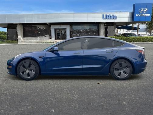 2021 Tesla Model 3 Standard Range Plus