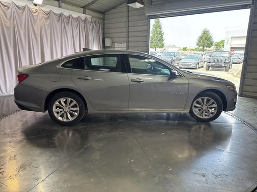 2025 Chevrolet Malibu LT
