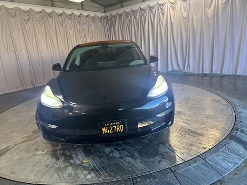 2018 Tesla Model 3 Standard