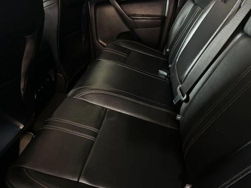 SHADOW BLACK 2019 Ford Ranger LARIAT