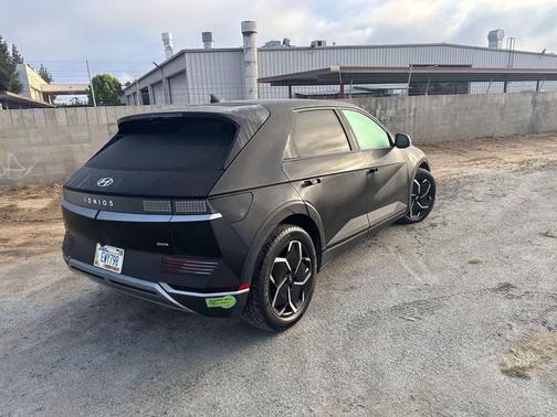 Phantom Black 2022 Hyundai IONIQ 5 SE