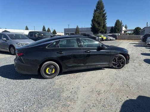 Aurora Black Pearl 2025 Kia K5 GT-Line